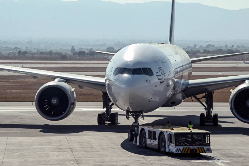 PIA plane takes off for Paris, marking flights resumption to Europe 