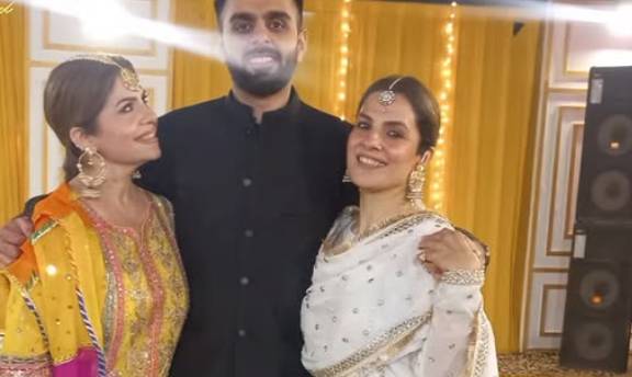 Stars light up dance floor at wedding of Kiran’s son