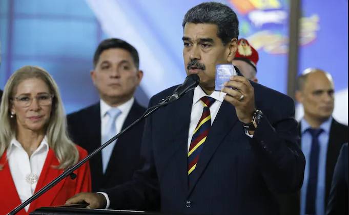 US slaps sanctions against senior Venezuelan officials 