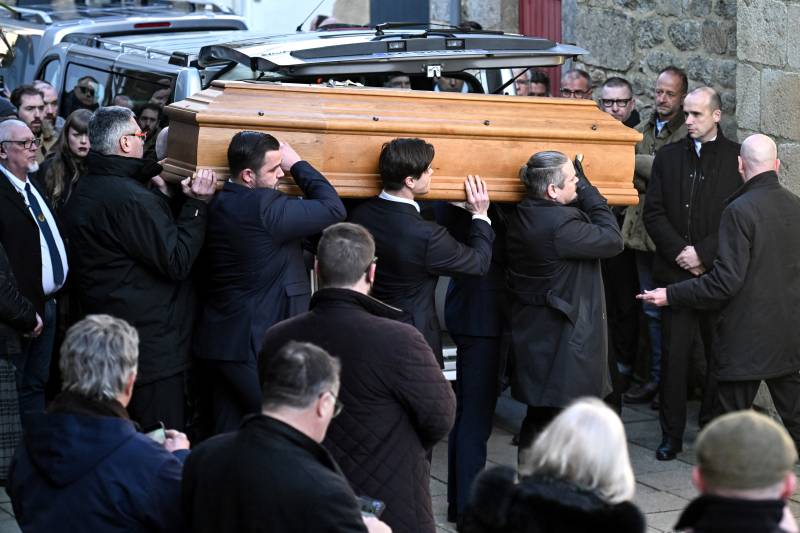 French far-right firebrand Le Pen's funeral begins amid tight security