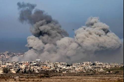 Heavy fighting rocks Gaza amid rising hope for truce deal