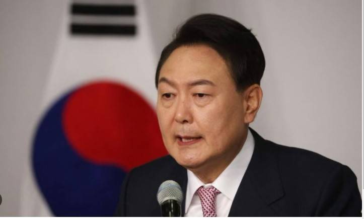 South Korean President Yoon arrested over failed martial law bid