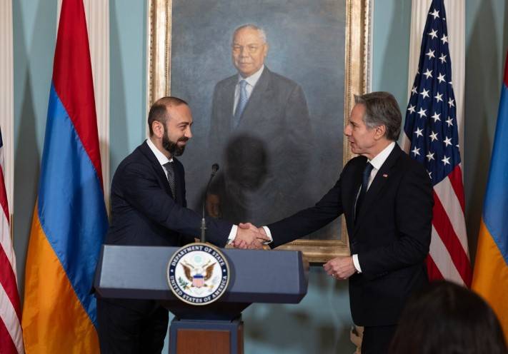 Armenia signs US pact, drifting further from Russia