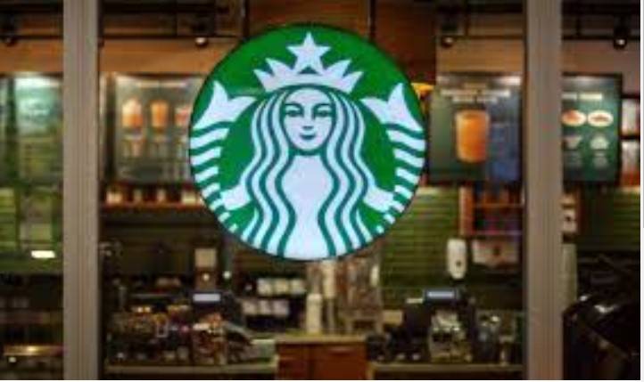 Starbucks shift on non-paying visitors stirs debate in US