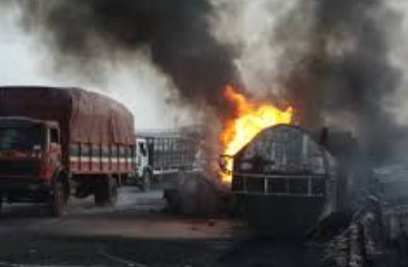 70 killed in central Nigeria as fuel truck explodes