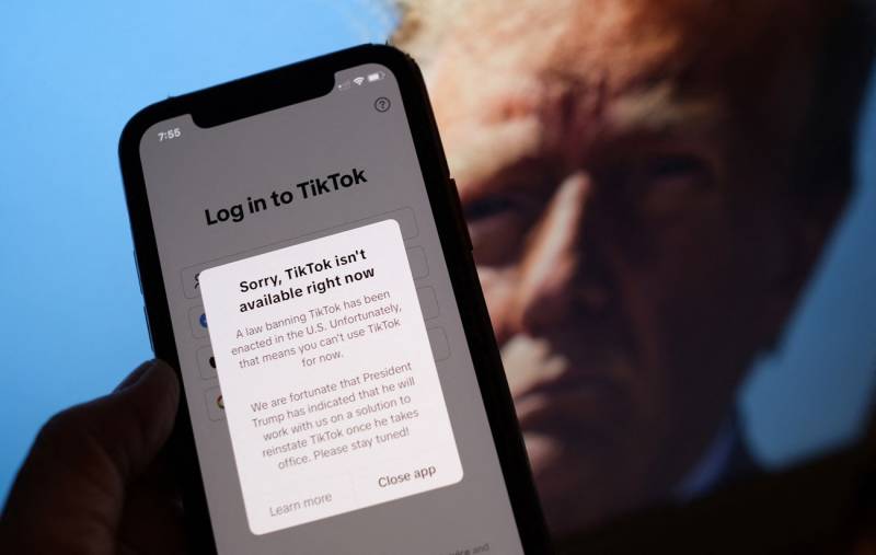 Trump says will delay TikTok ban, proposes US part-ownership