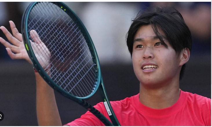 Sonego ends teenage qualifier Tien's Australian Open fairytale