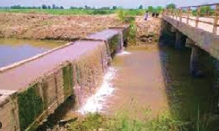 Lining work on Sukkur Barrage’s Nara Canal begins