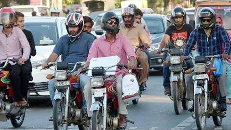 Lahore CTO issues new guidelines for motorcyclists, car drivers