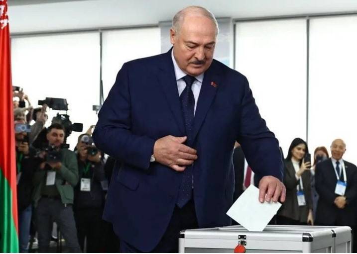 Lukashenko extends three-decade Belarus rule, West denounces vote